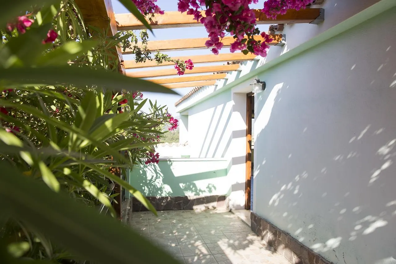 *** Otel La Corte Degli Ulivi Cardedu İtalya