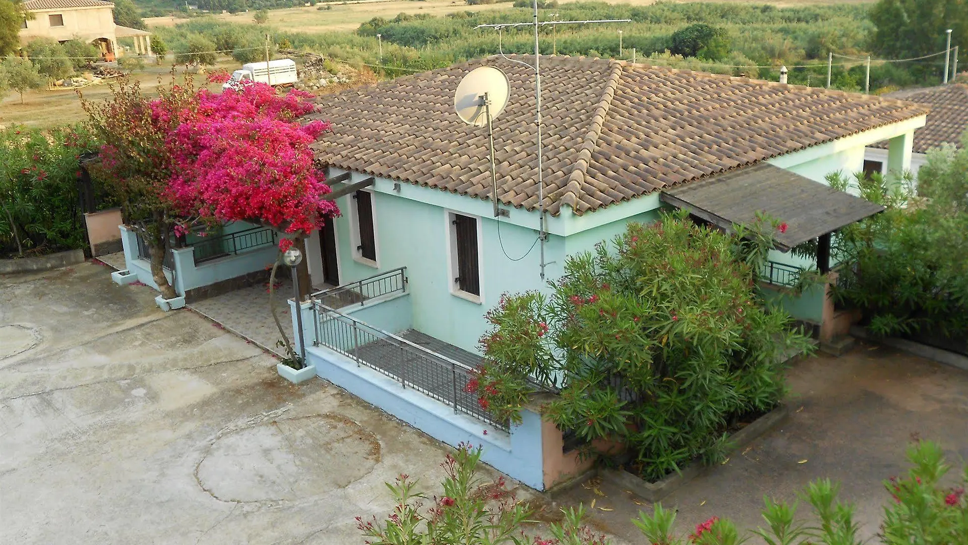 La Corte Degli Ulivi Cardedu Otel
